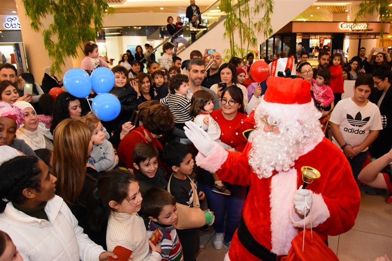 Biggest Christmas Reveal event at Toy Store-ABC Verdun